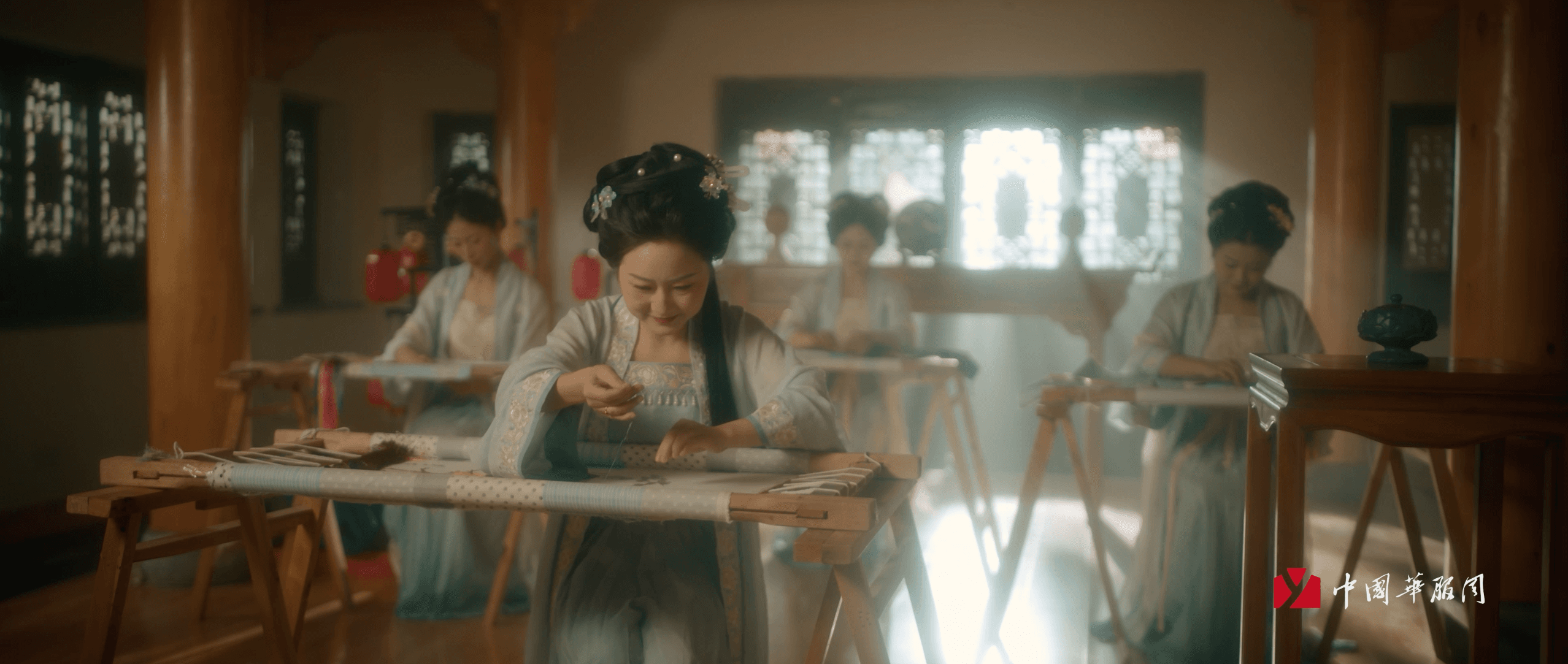 共青团《华服周》 still 4